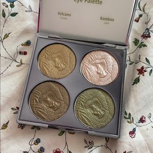 Chantecaille limited eye shadow palette